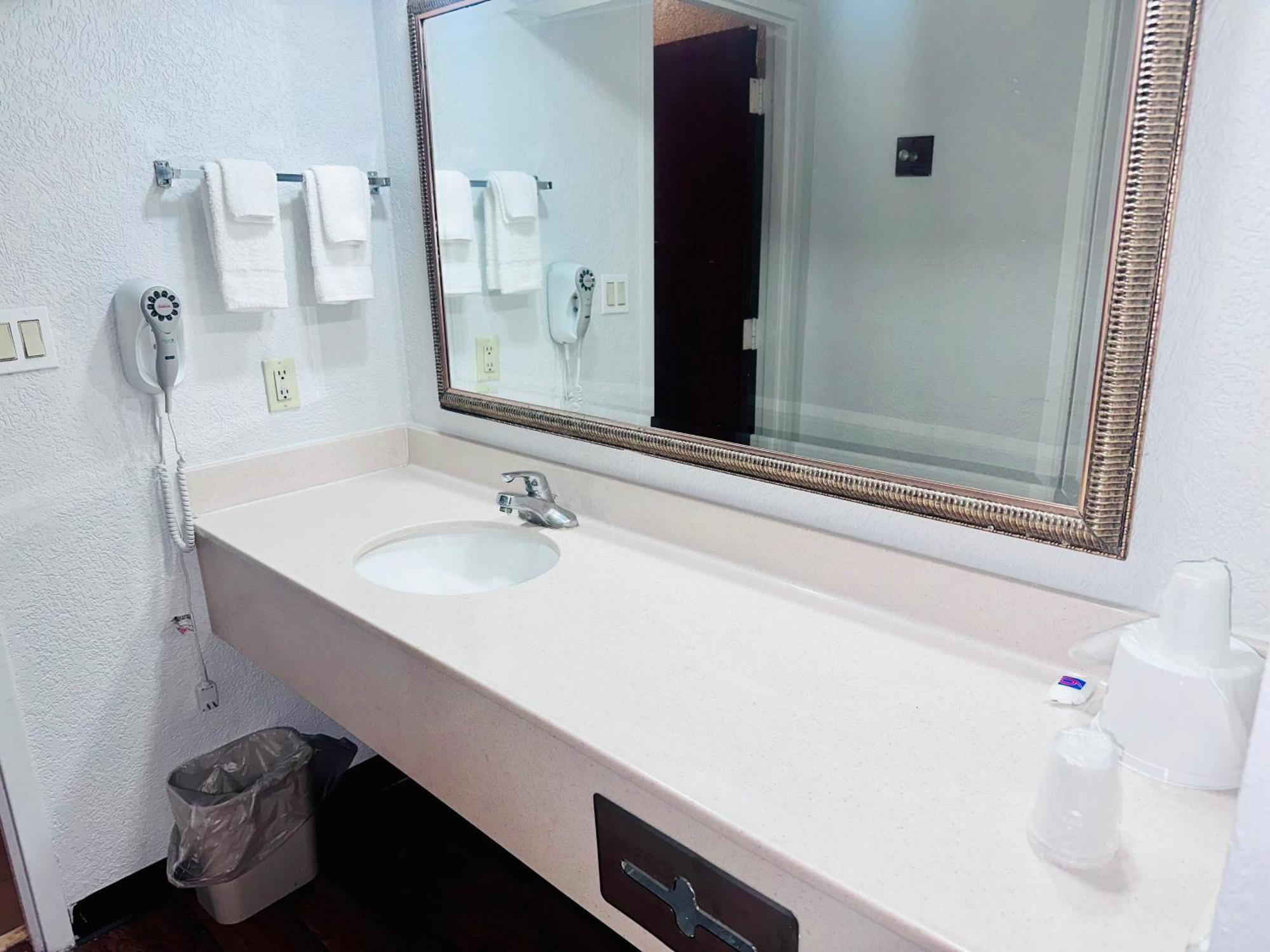 Motel 6 Savannah Ga Gateway & I95 Exteriér fotografie